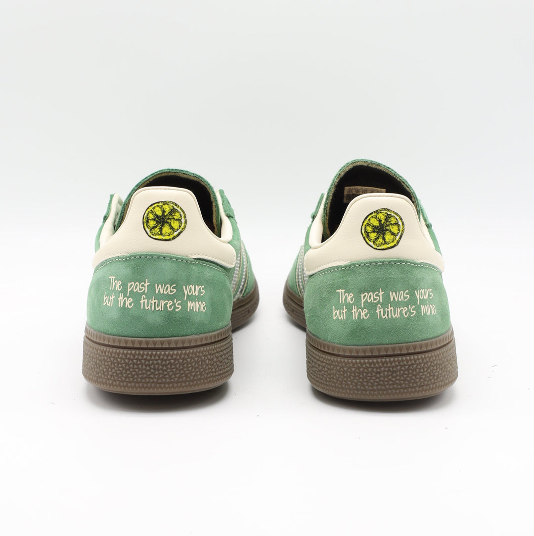 Adidas Spezial - She Bangs The Drums